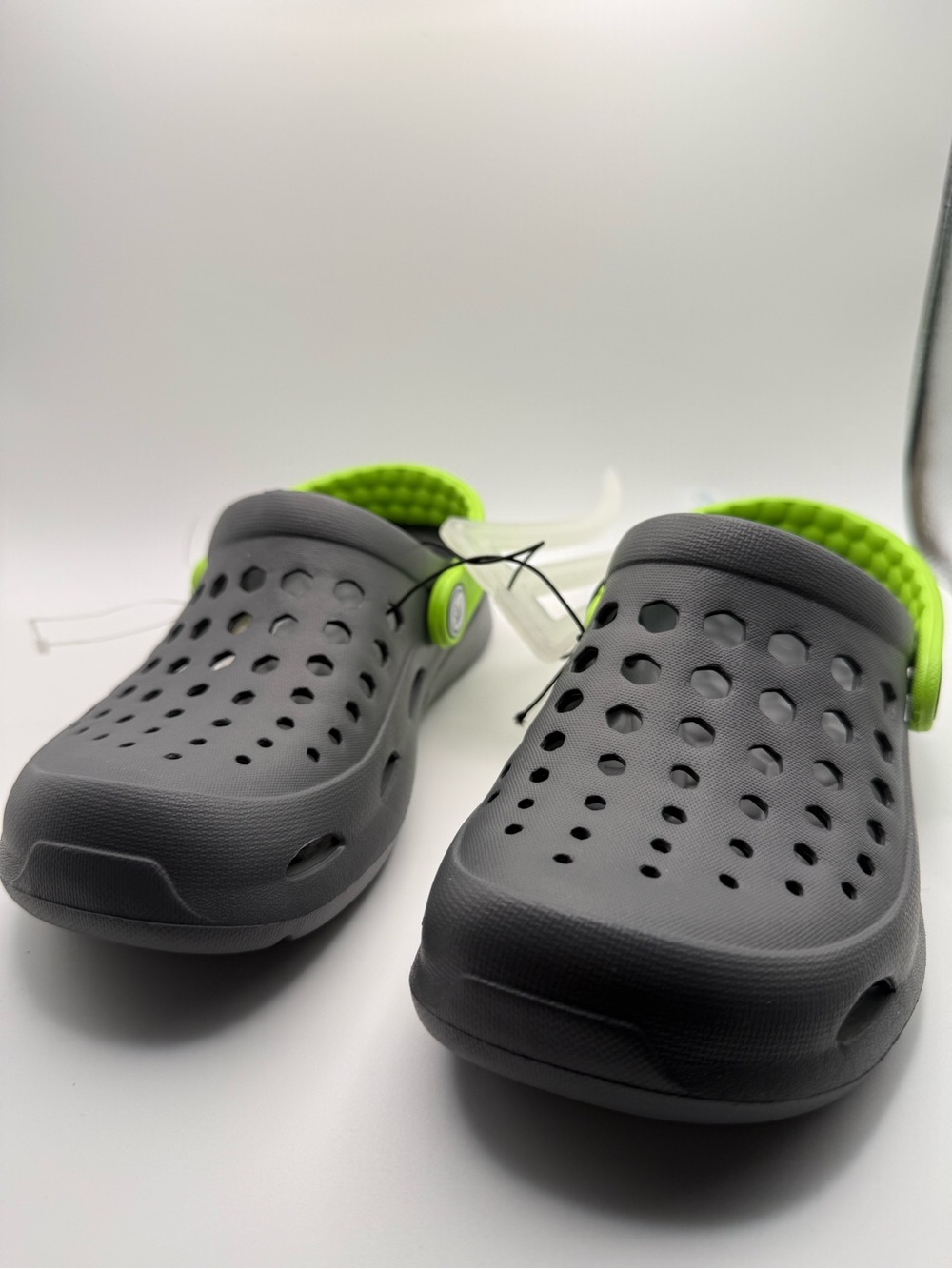 Joybees Crocs Kids Gray Clogs with Bright Green Heel Strap - Picture 12 of 14